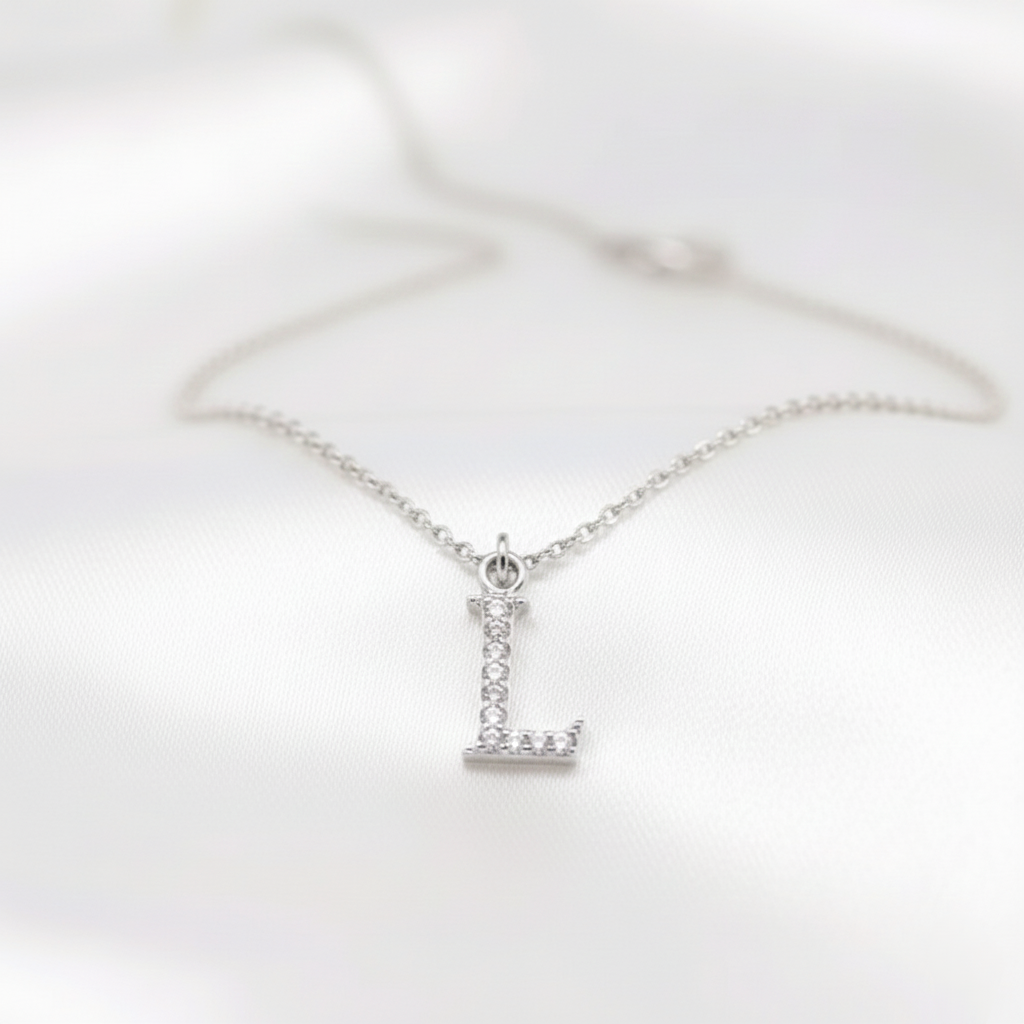 Gargantilla Letra Inicial con Circonitas en Plata de Ley 925 Bañada en Oro de 18K (38-43 cm)