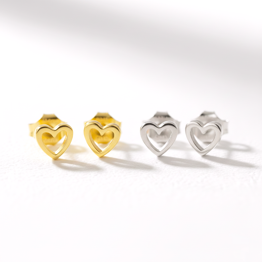 Pendientes mini Studs Corazón Hueco 5mm en Plata de Ley 925 y Baño de Oro
