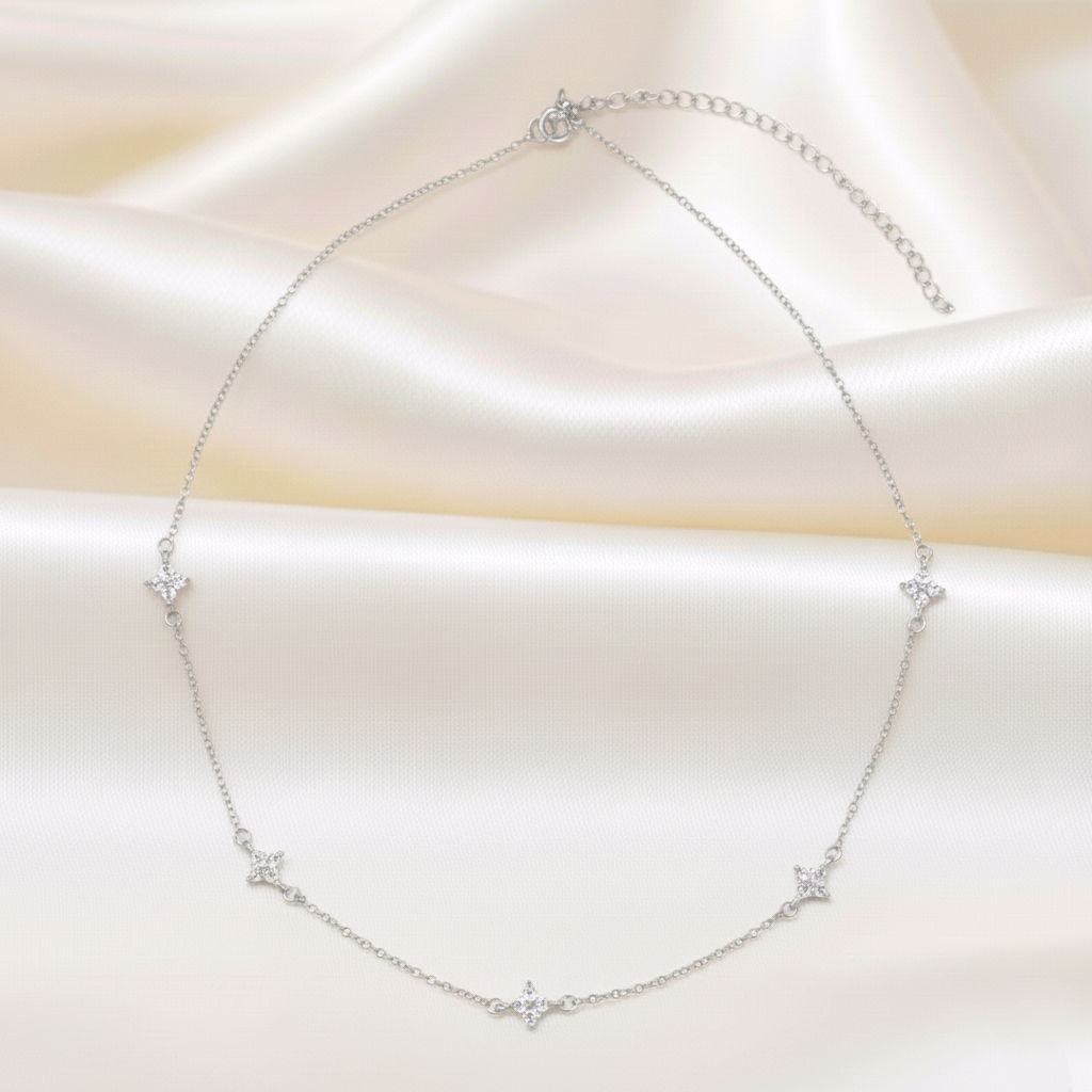 Collar Gargantilla Cadena con Estrellas de Circonitas (6mm) en Plata de Ley 925 Bañada en Oro 18K