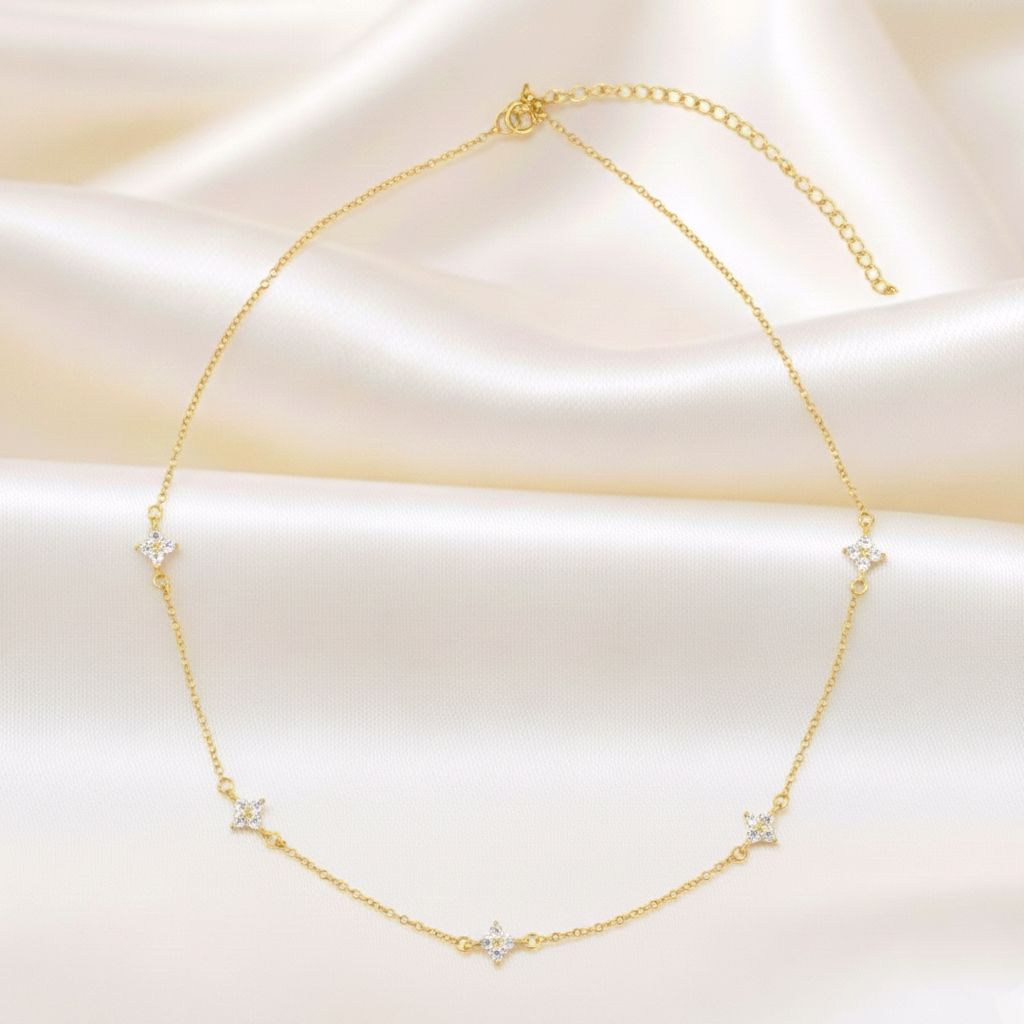 Collar Gargantilla Cadena con Estrellas de Circonitas (6mm) en Plata de Ley 925 Bañada en Oro 18K