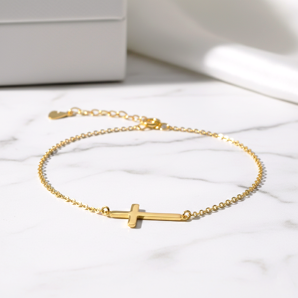 Pulsera Cruz Horizontal Minimalista en Plata de Ley 925 Bañada en Oro de 18K