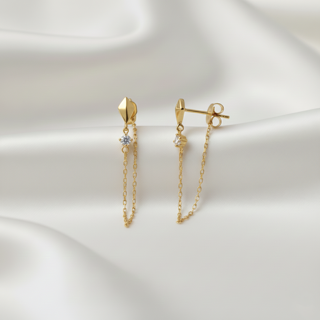 Pendientes de Cadena con Rombo y Circonita en Plata de Ley 925 Bañada en Oro 18K