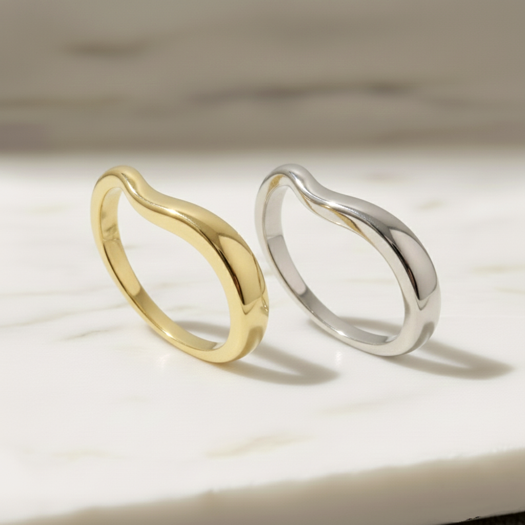 Anillo Curvo de Plata de Ley 925 - Baño de Oro 18K (3 Micras) - Varios Dedos